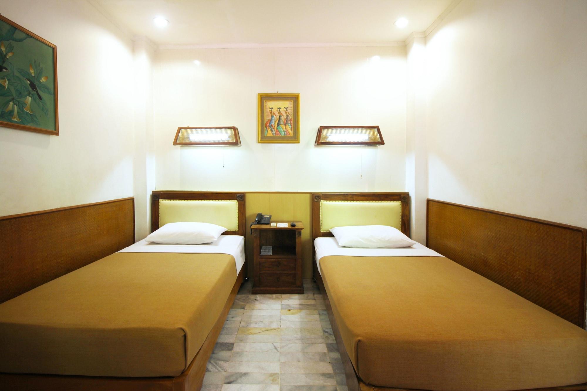 Hotel Karthi Kuta Kuta Lombok Exterior foto