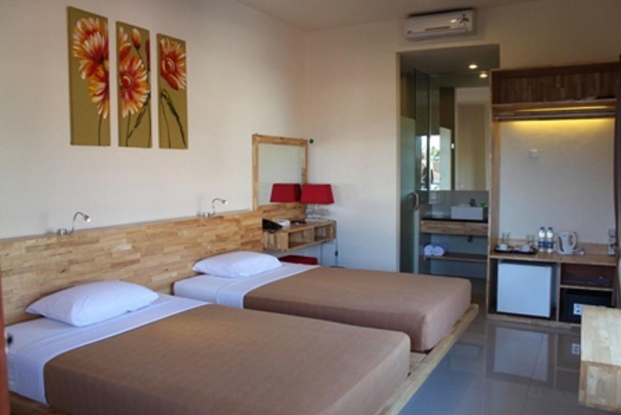 Hotel Karthi Kuta Kuta Lombok Exterior foto