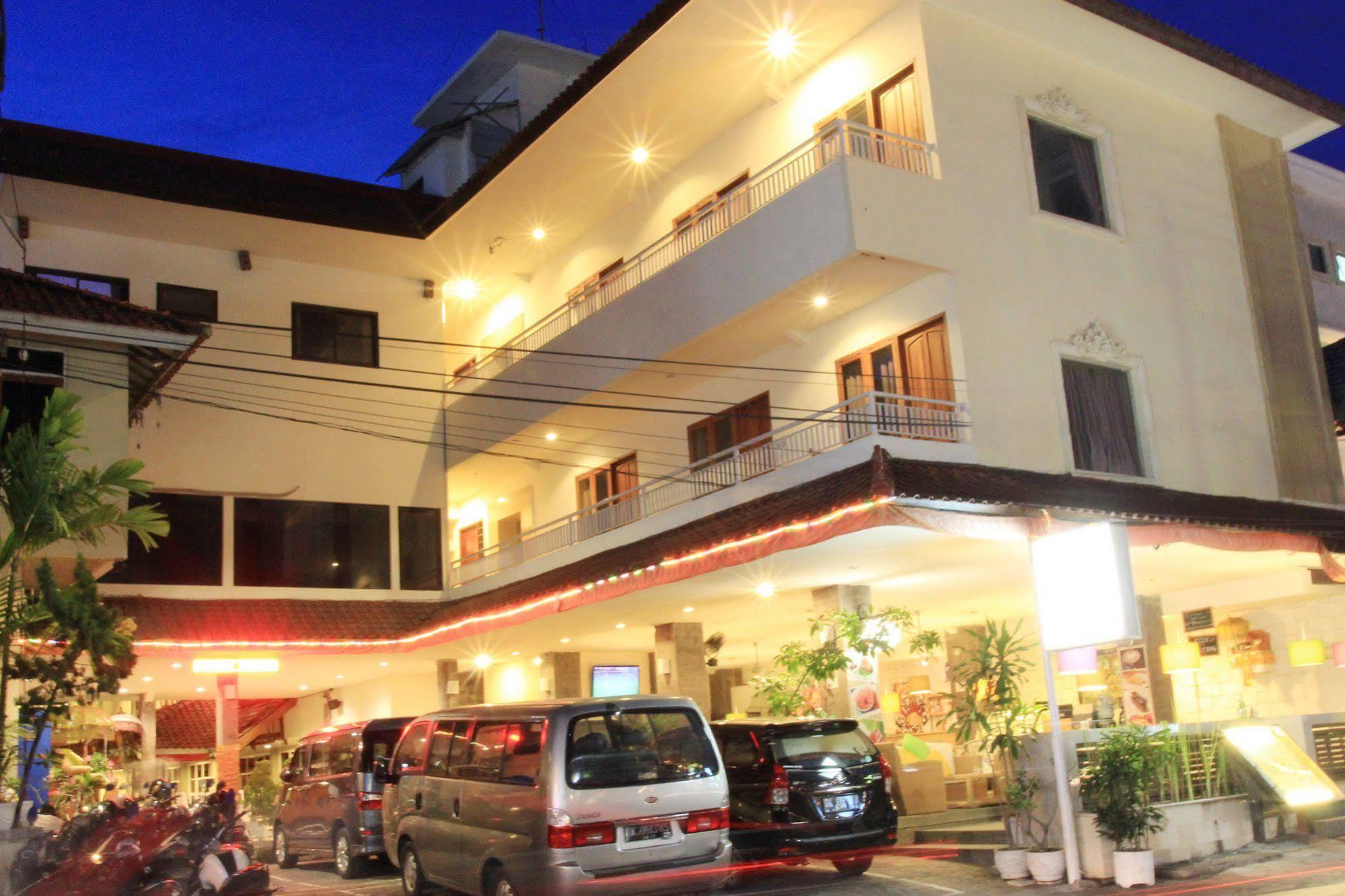 Hotel Karthi Kuta Kuta Lombok Exterior foto